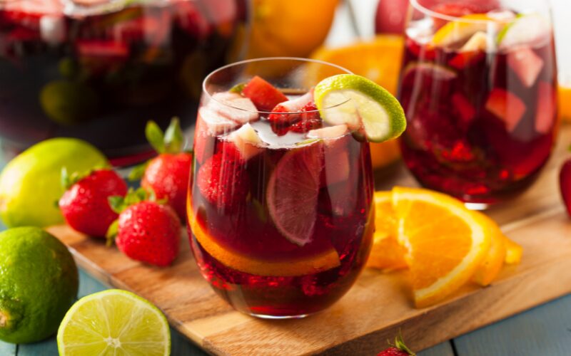 Sanria, en sommerlig drink med masser af frugter