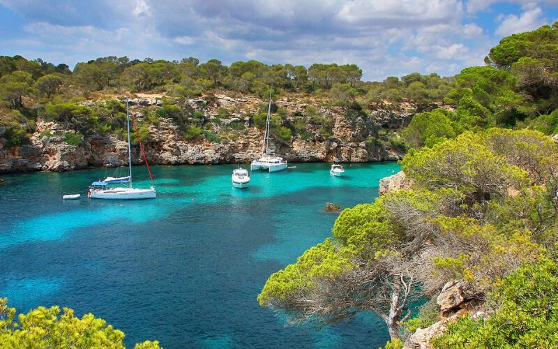 Besøg en af Mallorcas mange smukke strande