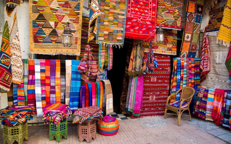 Køb souvenirs med hjem fra de lokale markeder i Agadir