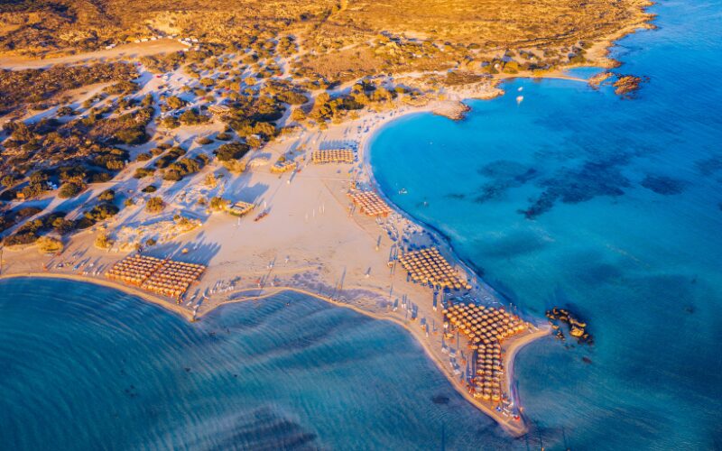 Besøg den vidunderlige strand Elafonissi Beach på Kreta