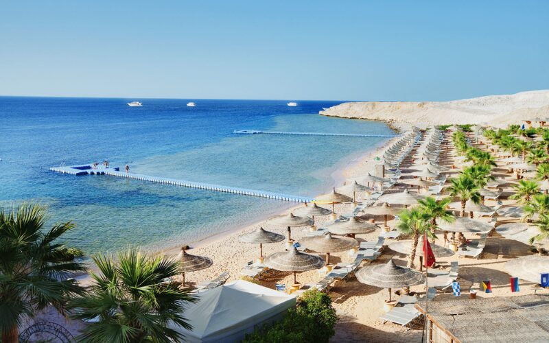 Udforsk den skønne hvide strand i Sharm El Sheikh